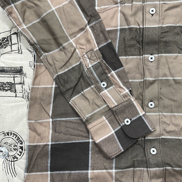 💥 PAIGE Everett Plaid Flannel Button-Up Shirt - Picture 8 of 10